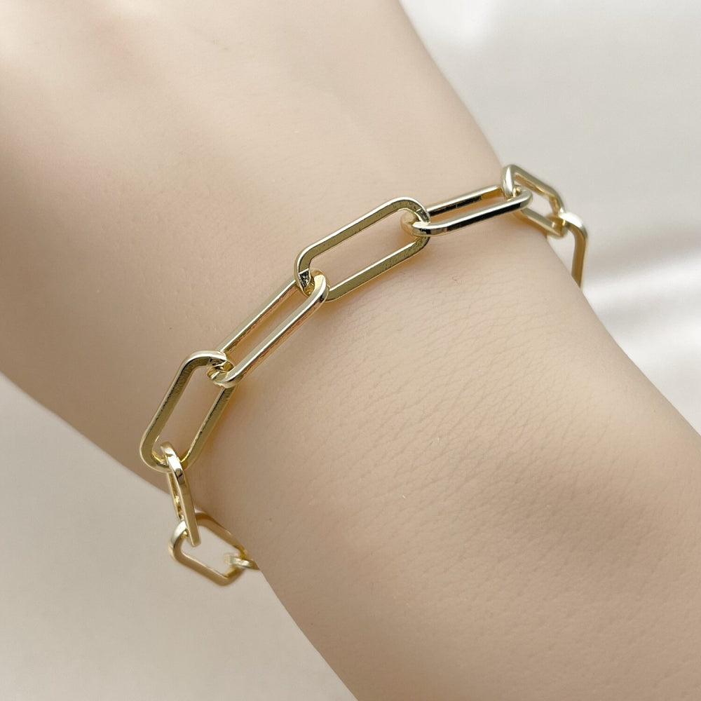 Oro Laminado Basic Bracelet, Gold Filled Style Paperclip Design, Polished, Golden Finish