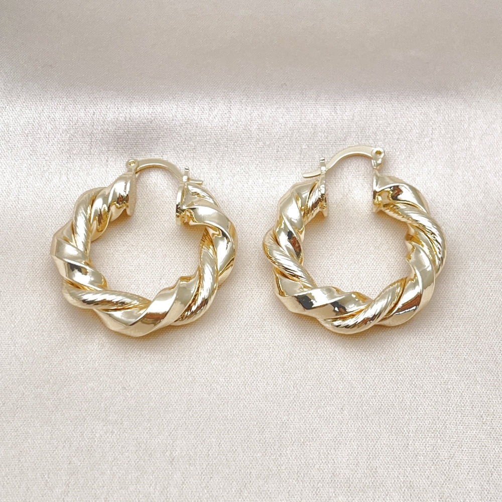 Oro Laminado Medium Hoop, Gold Filled Style Twist Design, Diamond Cutting Finish, Golden Finish